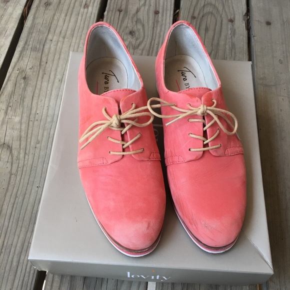 Vince Camuto - Orange Leather Women’s Dress Shoes - Picture 1 of 4